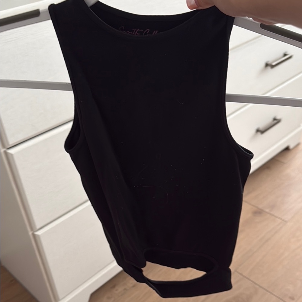 Black Sleeveless Top
